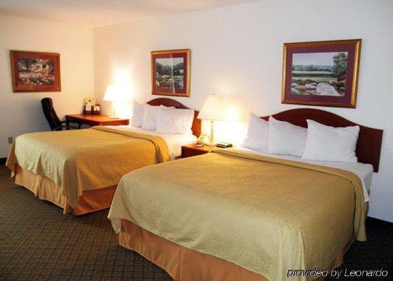 Quality Inn And Suites Indianapolis Bilik gambar